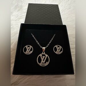 Luxurious Fashion Jewelry Set Silver-tone